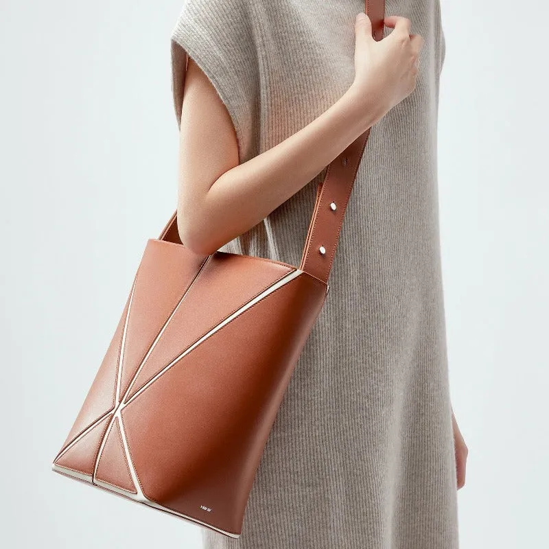 Bucket Medium Foldable Shoulder Bag - Umber/White