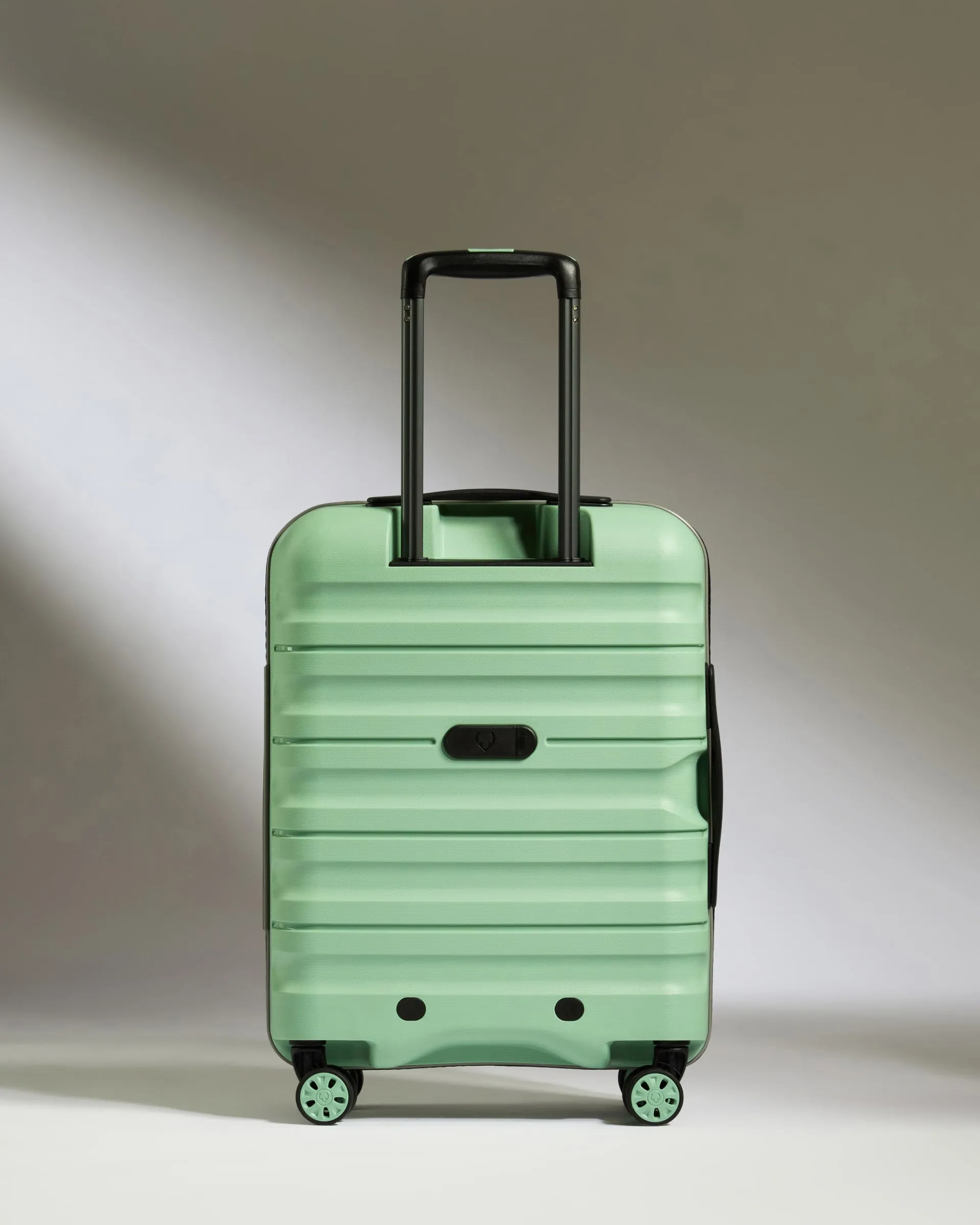 Cabin Suitcase in Mineral - Lincoln