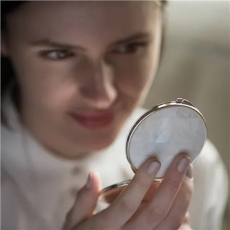 Compact Mirror Mother of Pearl