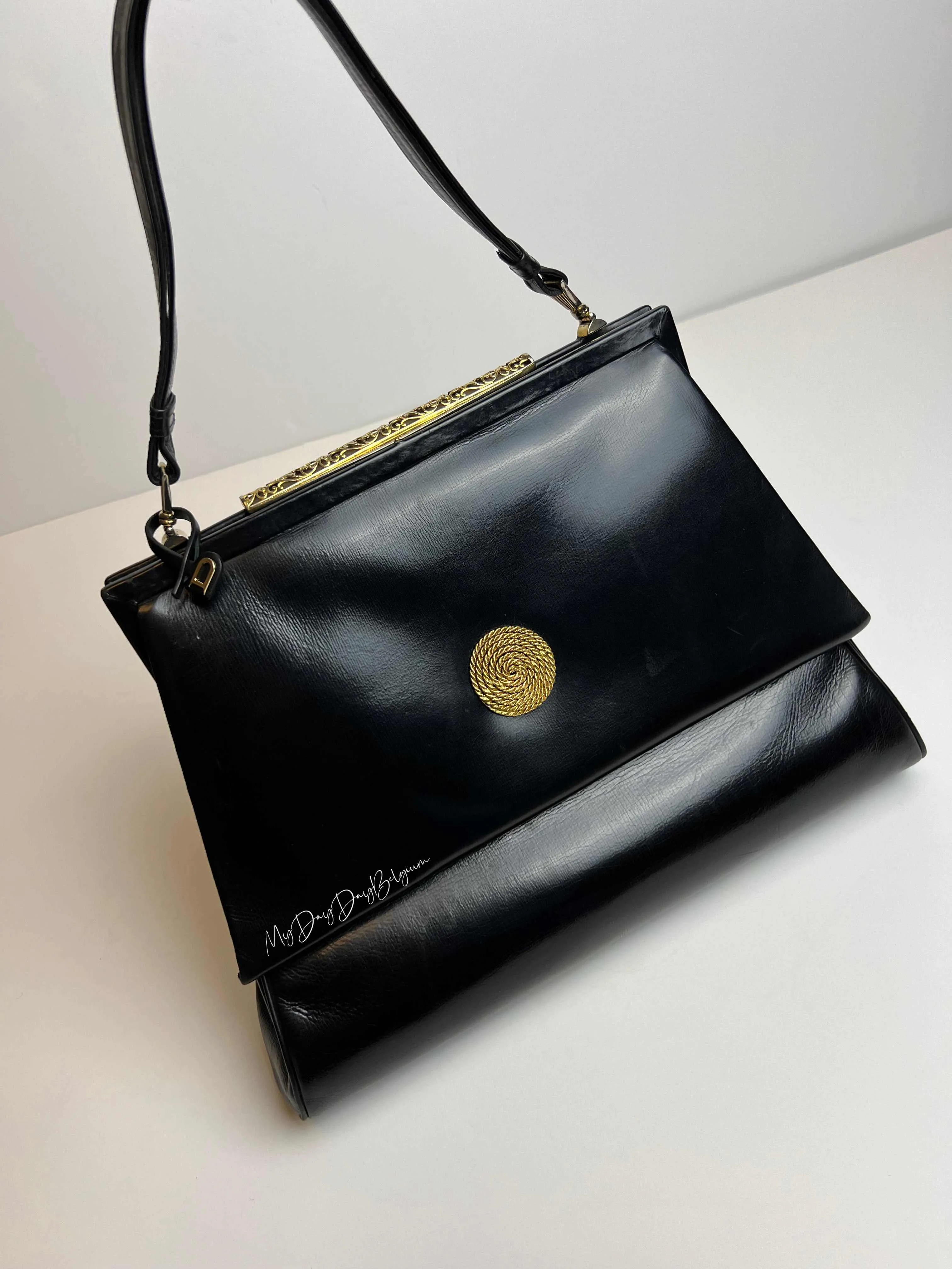 Delvaux 1962 shoulder bag collector piece