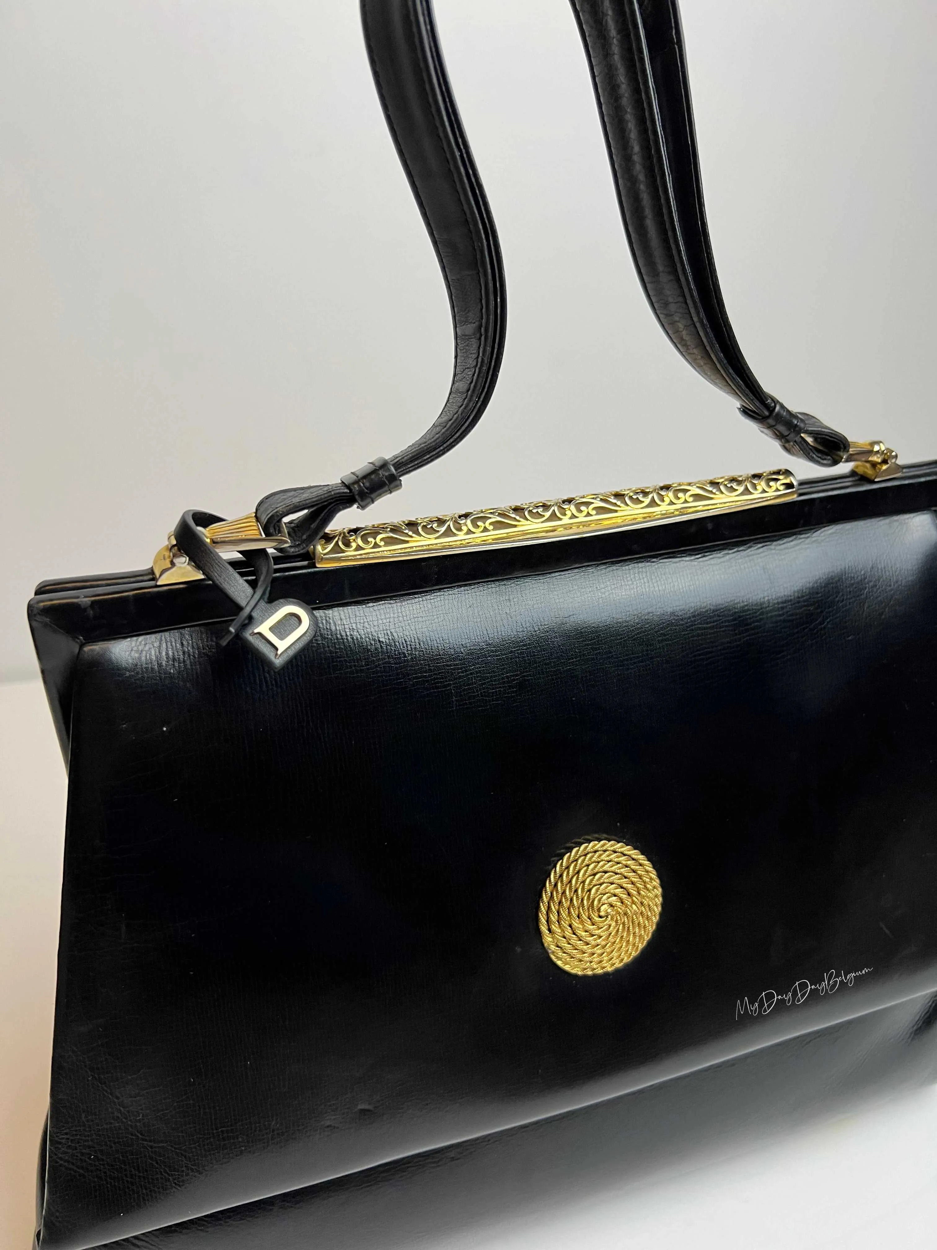 Delvaux 1962 shoulder bag collector piece