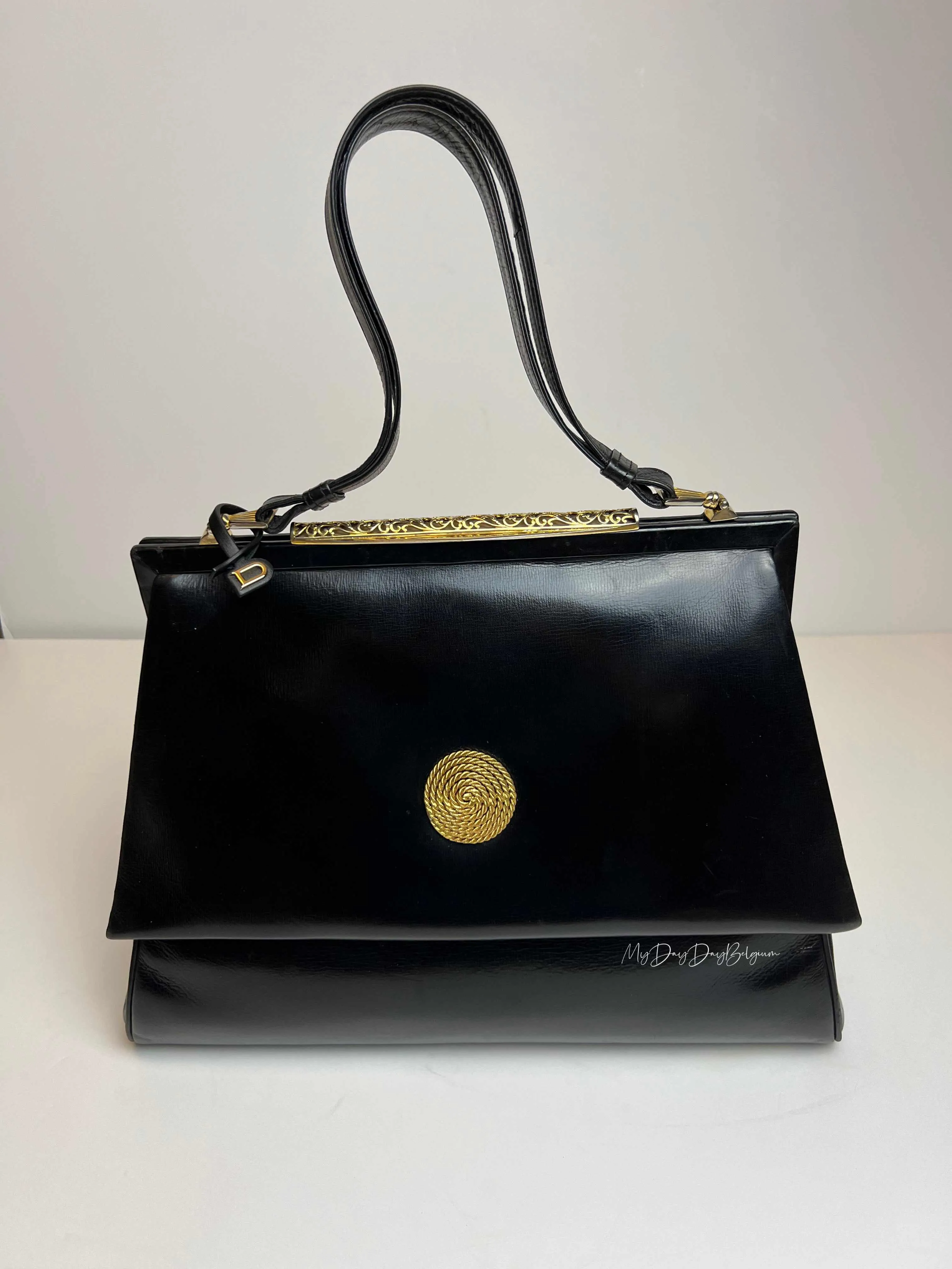 Delvaux 1962 shoulder bag collector piece