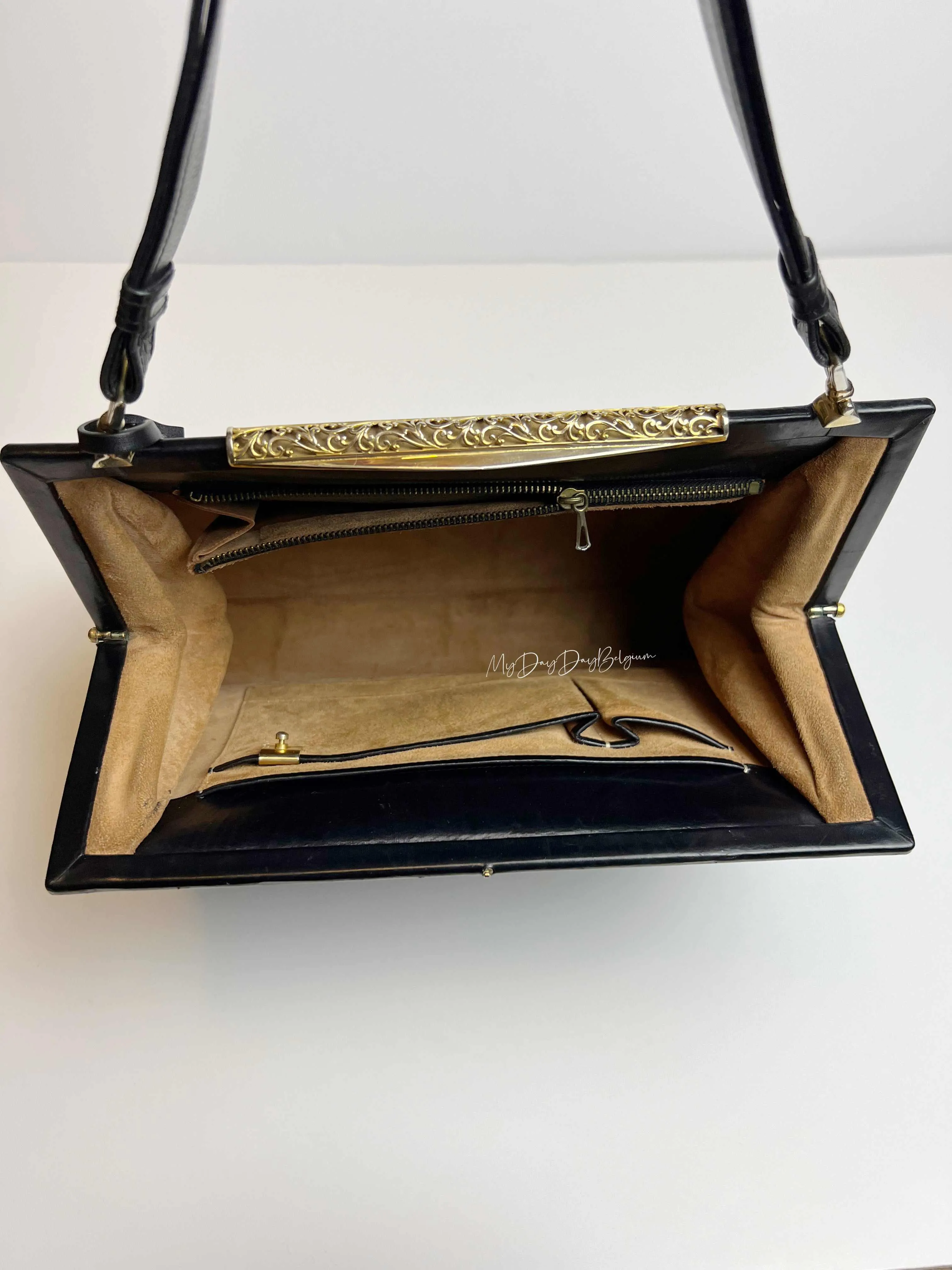 Delvaux 1962 shoulder bag collector piece