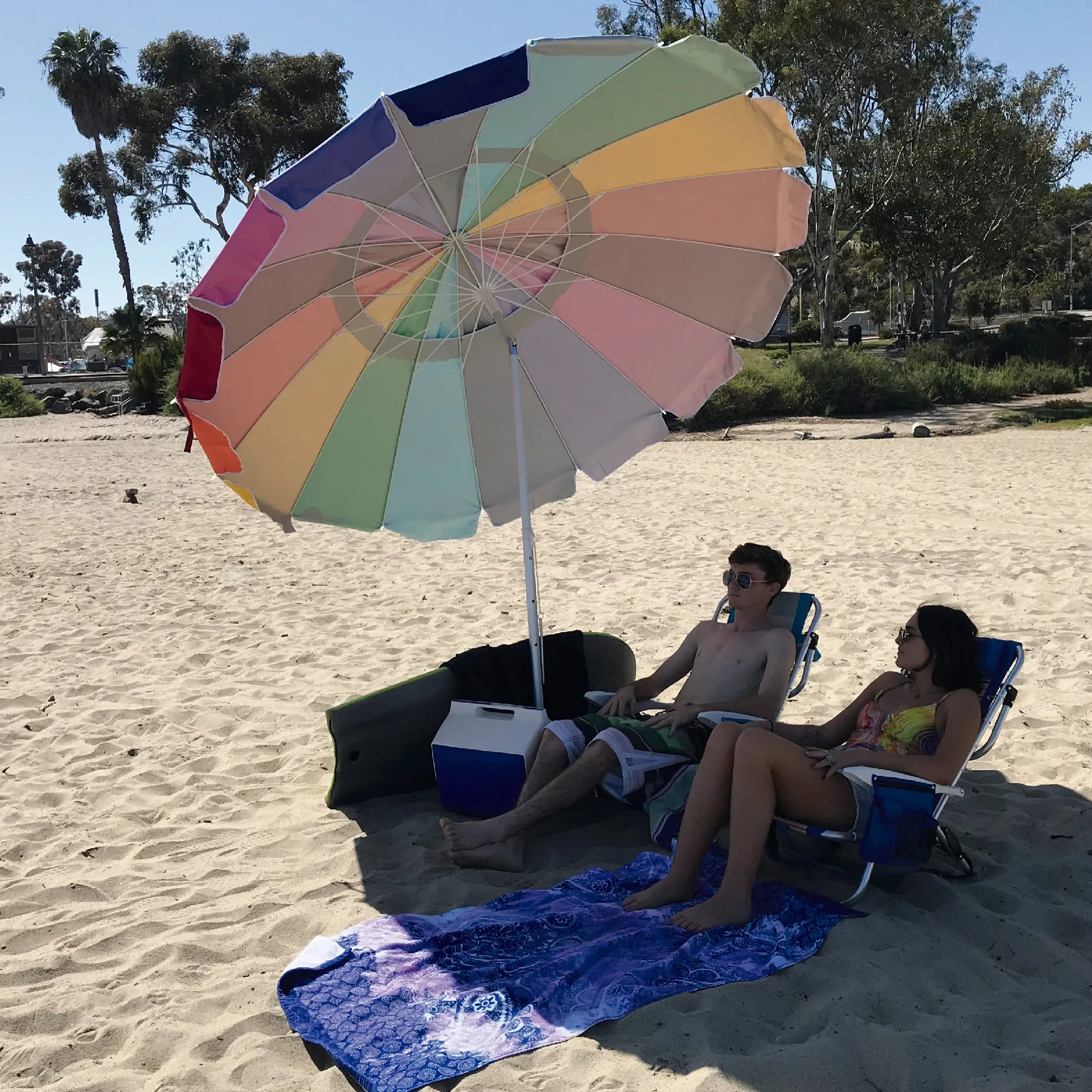 EasyGo 8 Foot HEAVY DUTY HIGH WIND Beach Umbrella - Giant 8' Beach Umbrella with Sand Anchor & Carrying Bag -Sturdy Pole