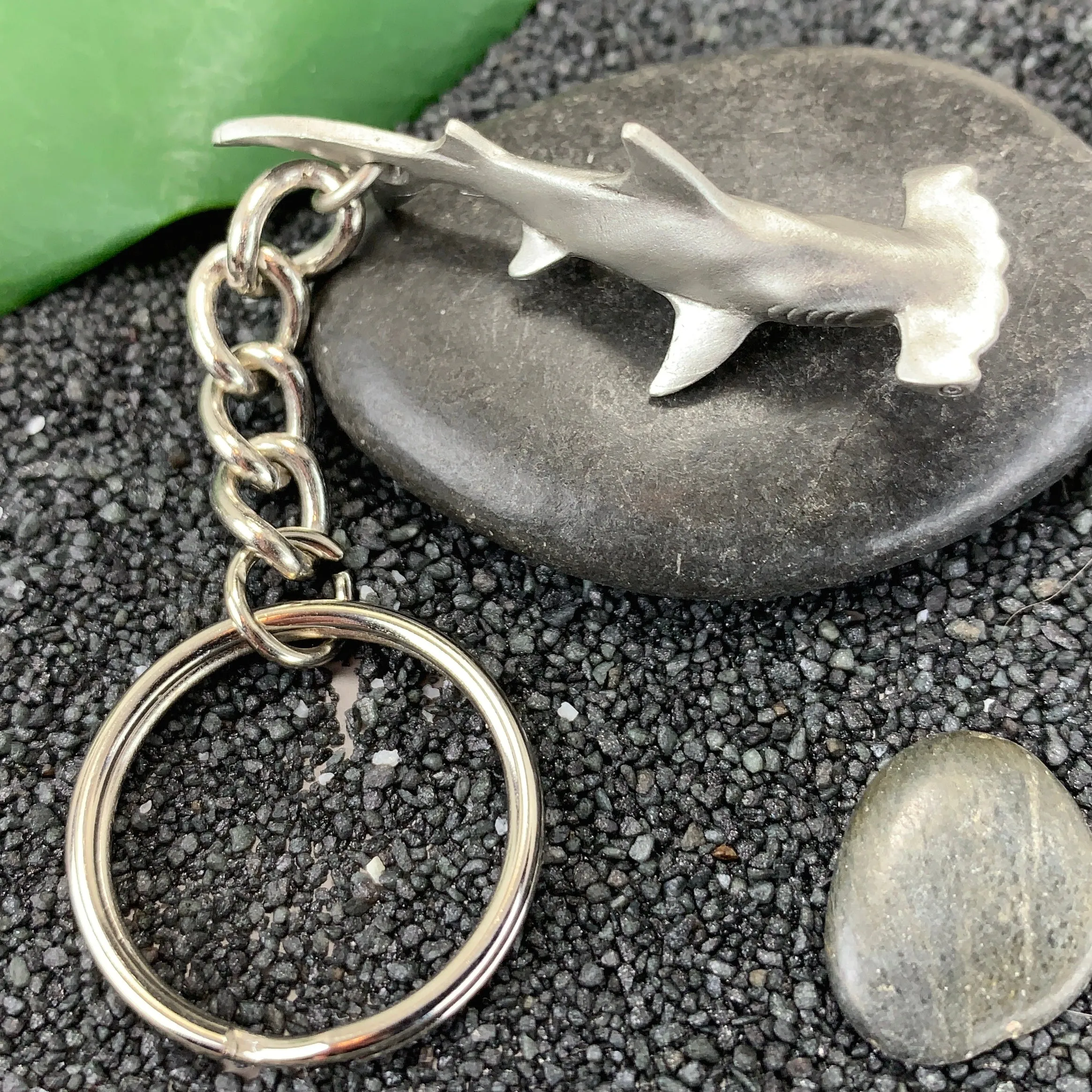 Hammerhead Shark Keychain for Men and Women- Hammerhead Shark Charm, Gifts for Shark Lovers,  Realistic Shark Key Fob, Sea Life Keychain, Scuba Gifts