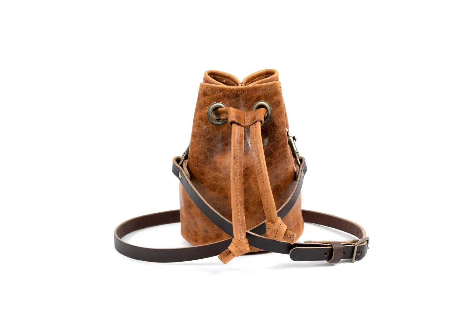 LEATHER BUCKET BAG - SMALL - RAVEN