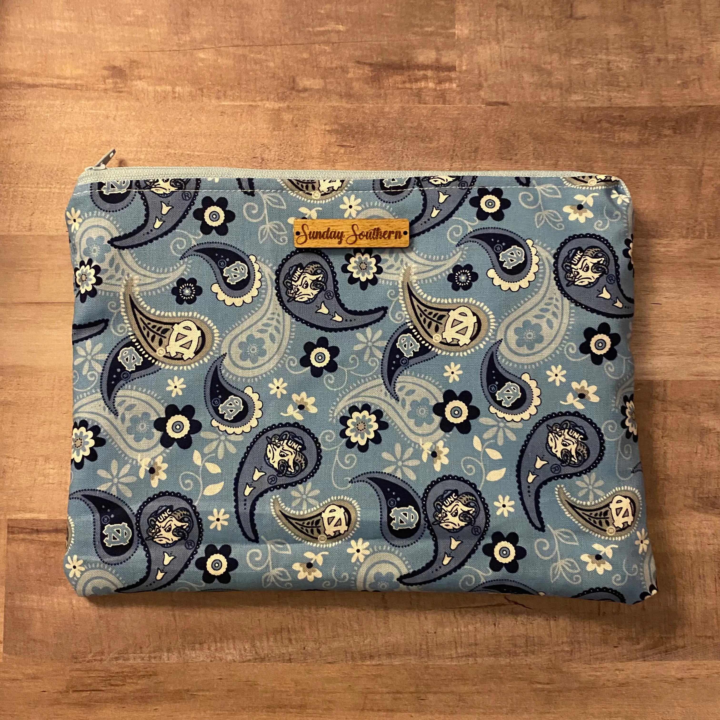 Tar Heels Zipper Bag