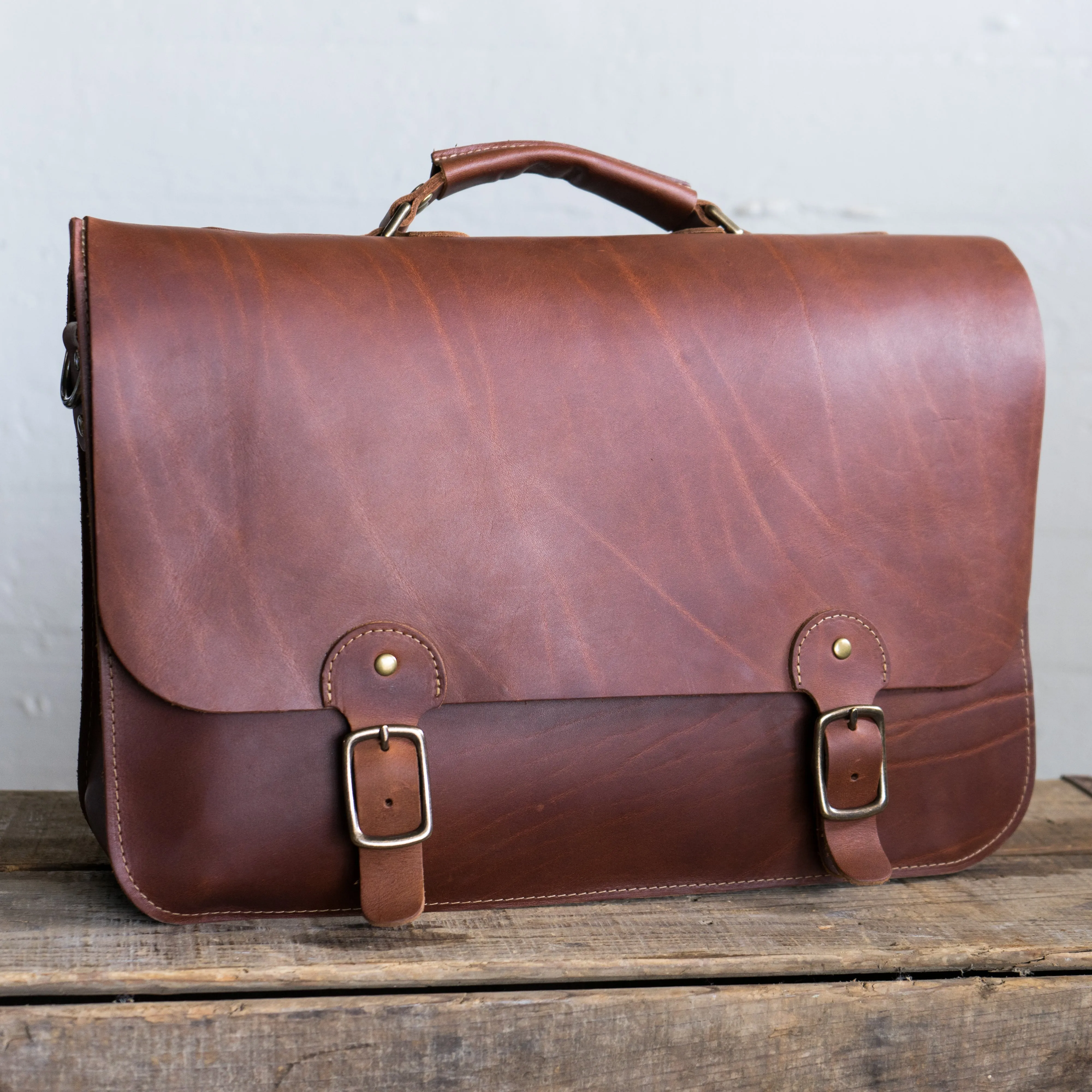 The No. 1860 EXPRESS - Fine Leather Messenger Bag & Mens Briefcase