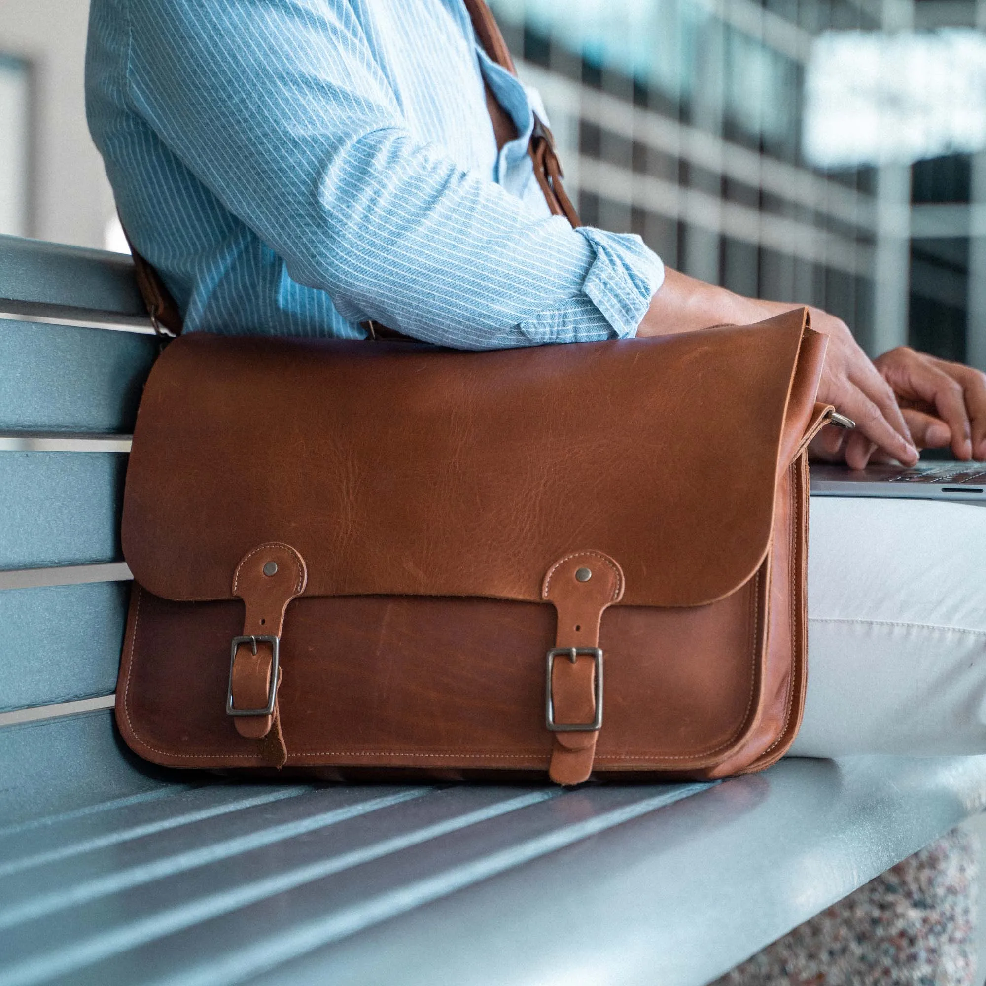 The No. 1860 EXPRESS - Fine Leather Messenger Bag & Mens Briefcase