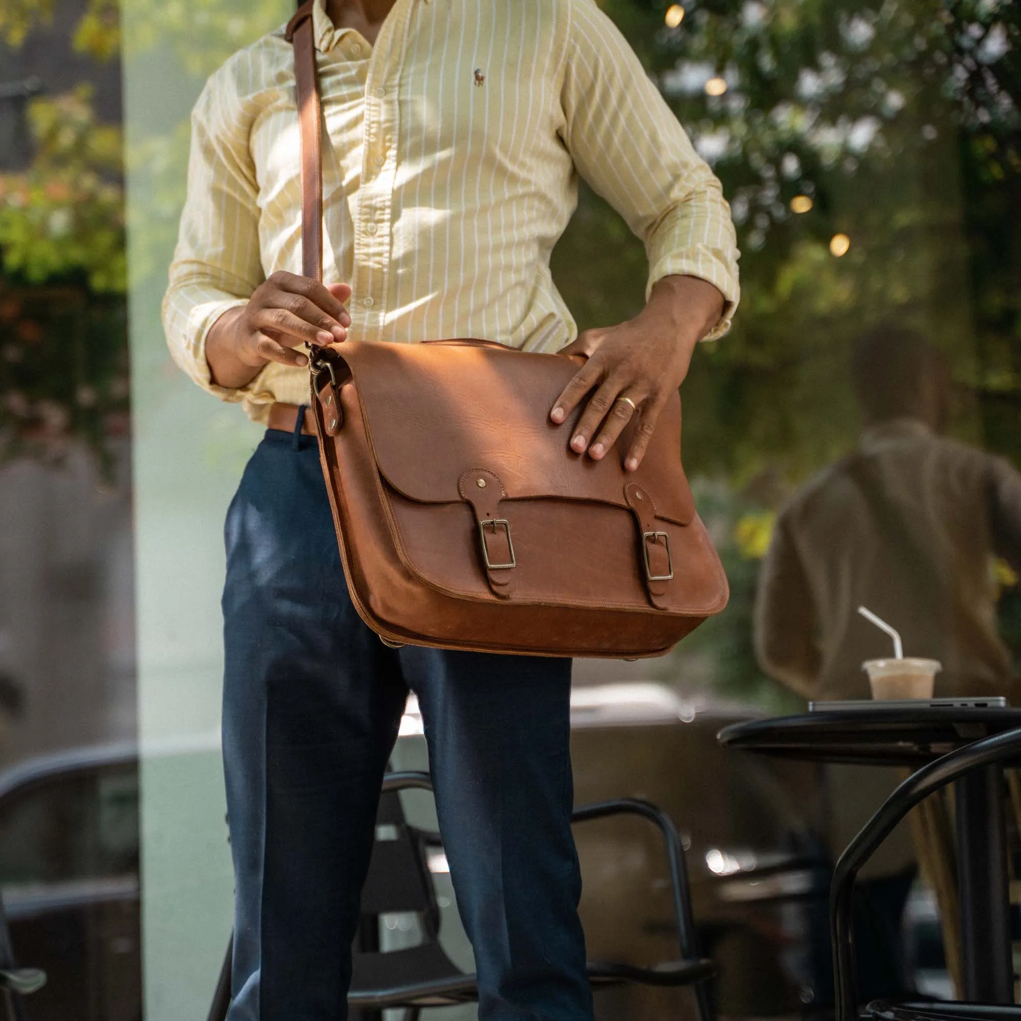 The No. 1860 EXPRESS - Fine Leather Messenger Bag & Mens Briefcase