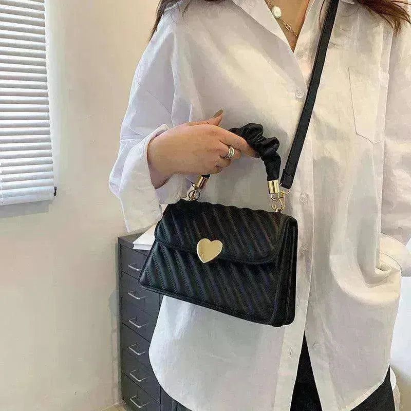 Women Handbags Fashion Chain Shoulder Bags With Love Metal Design